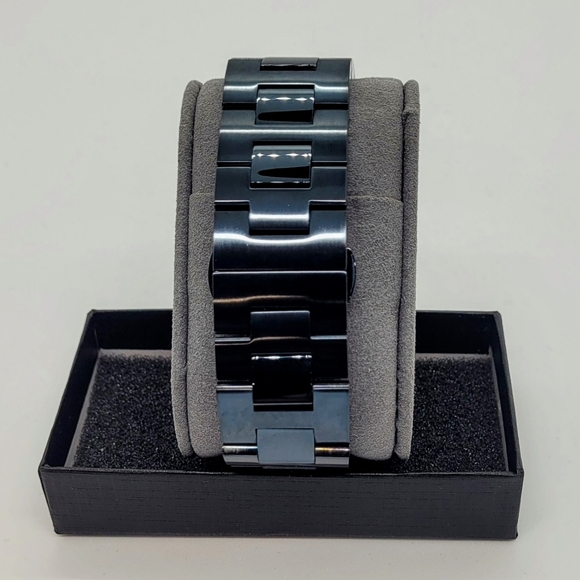 Movado Bold Quartz Men's Watch (Dark Navy) 3600296 - Picture 4 of 7